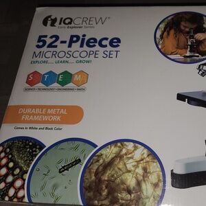 IQCREW 52-Piece Microscope Set - Early Explorer Series - Ages 8+ NIP